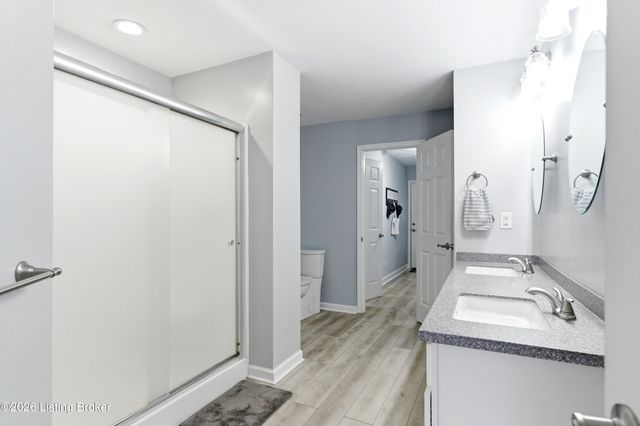 10511 Clyde Moore Blvd, Louisville, KY 40291