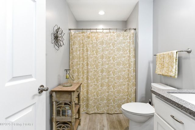 10511 Clyde Moore Blvd, Louisville, KY 40291