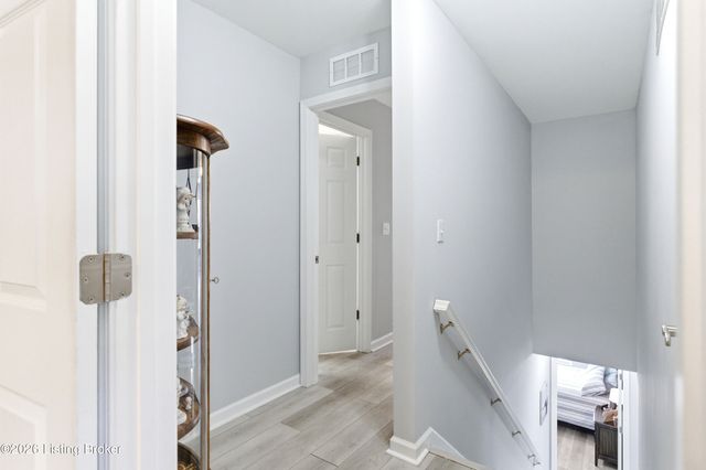 10511 Clyde Moore Blvd, Louisville, KY 40291