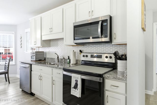 10511 Clyde Moore Blvd, Louisville, KY 40291