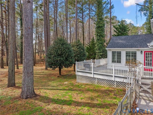 4301 Tweedsmuir Rd, Moseley, VA 23120
