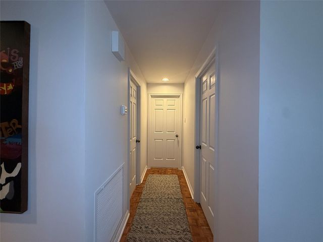 15 Greenway Plaza 10D, Houston, TX 77046