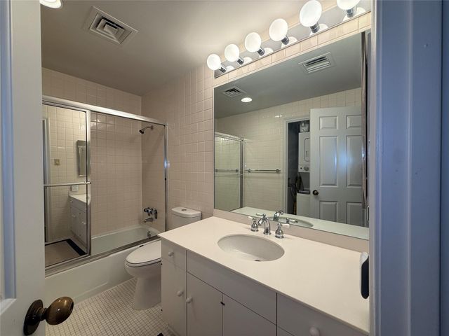 15 Greenway Plaza 10D, Houston, TX 77046