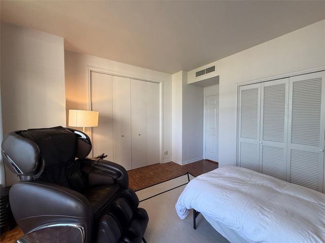 15 Greenway Plaza 10D, Houston, TX 77046