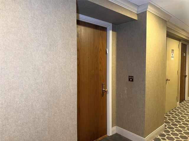 15 Greenway Plaza 10D, Houston, TX 77046