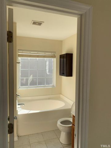 4180 Dalcross Road, Raleigh, NC 27610