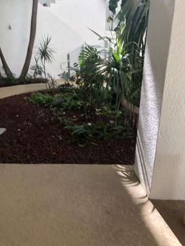 1830 RADIUS Drive 1009, Hollywood, FL 33020