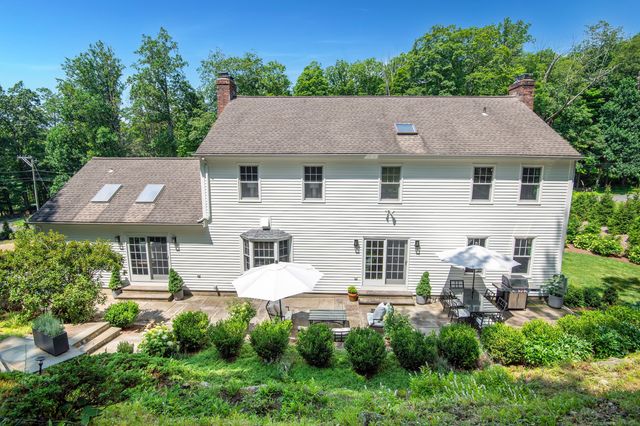4 Blacksmith Ridge Road, Ridgefield, CT 06877