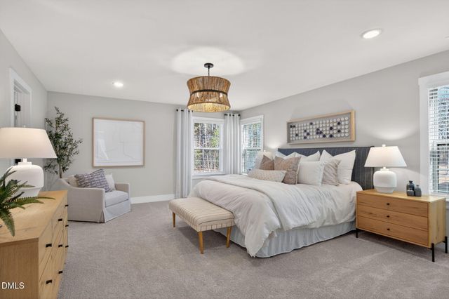 36 Knotts Loop, Lillington, NC 27546