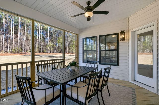36 Knotts Loop, Lillington, NC 27546