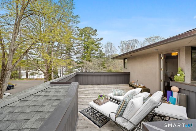 34 Canoe Brook Road, Trumbull, CT 06611