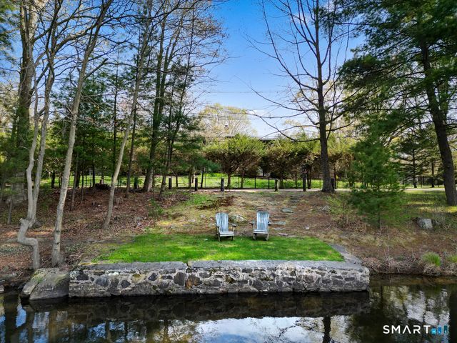 34 Canoe Brook Road, Trumbull, CT 06611