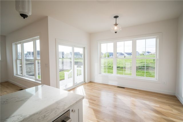 10 Revolution Way, Middletown, RI 02842