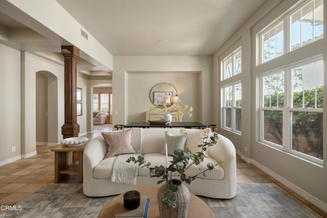 710 W Owen Court, Altadena, CA 91001