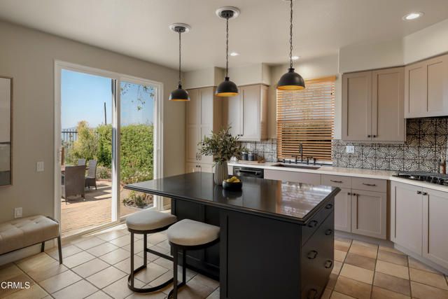 710 W Owen Court, Altadena, CA 91001