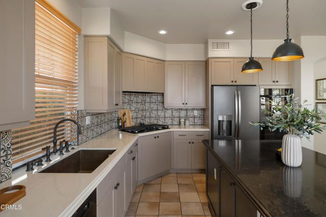 710 W Owen Court, Altadena, CA 91001