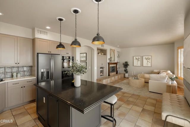 710 W Owen Court, Altadena, CA 91001