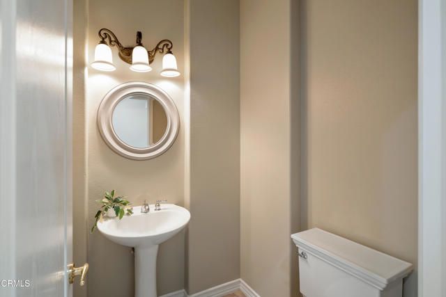 710 W Owen Court, Altadena, CA 91001