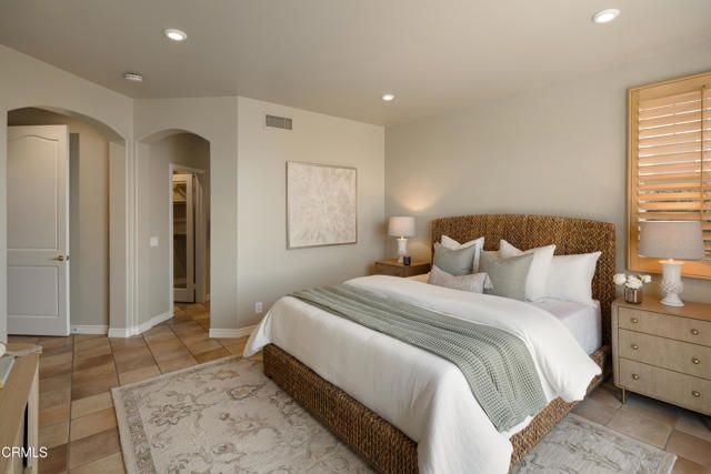 710 W Owen Court, Altadena, CA 91001