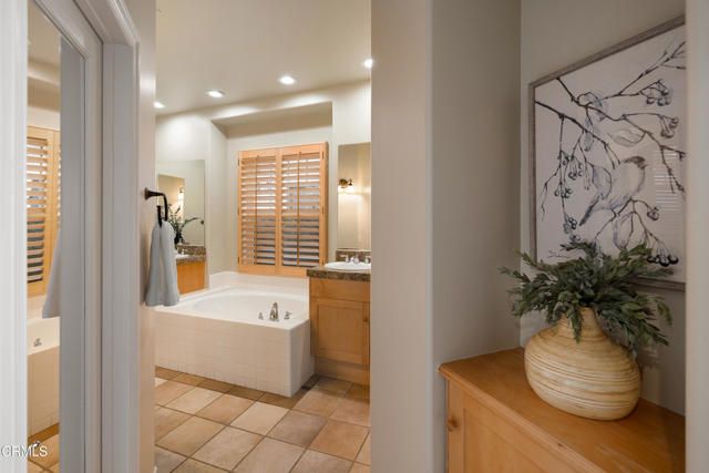 710 W Owen Court, Altadena, CA 91001