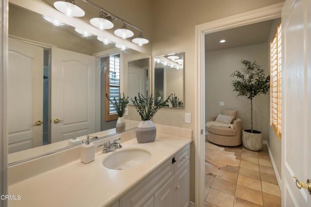 710 W Owen Court, Altadena, CA 91001