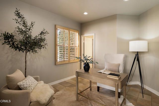 710 W Owen Court, Altadena, CA 91001