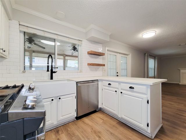 8123 Sunny Ridge Drive, Houston, TX 77095