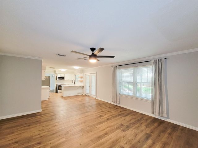 8123 Sunny Ridge Drive, Houston, TX 77095