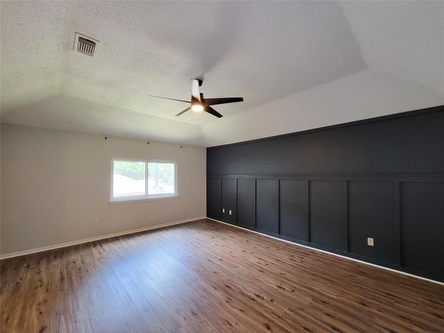 8123 Sunny Ridge Drive, Houston, TX 77095