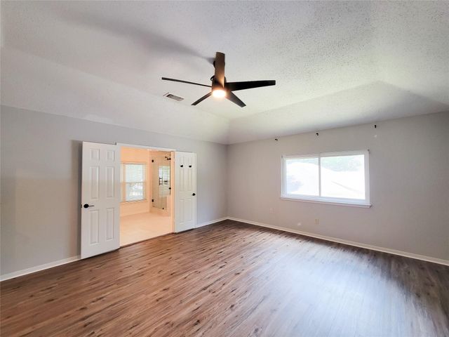 8123 Sunny Ridge Drive, Houston, TX 77095