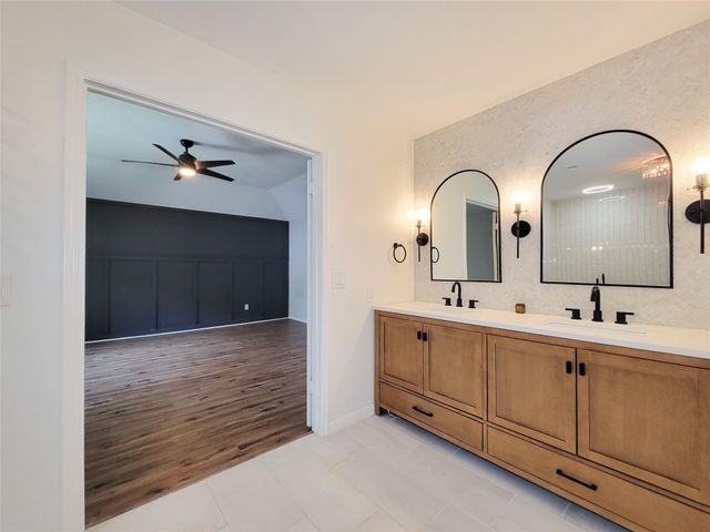 8123 Sunny Ridge Drive, Houston, TX 77095