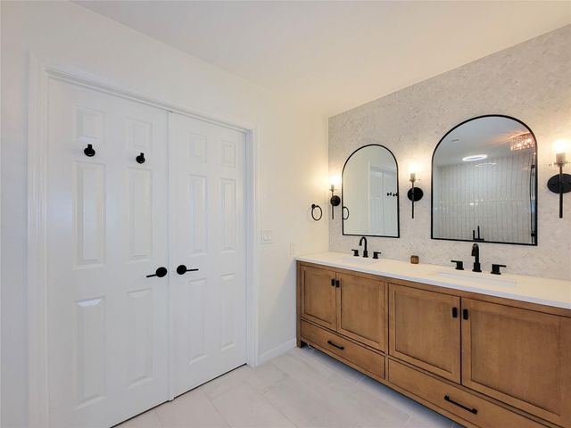 8123 Sunny Ridge Drive, Houston, TX 77095