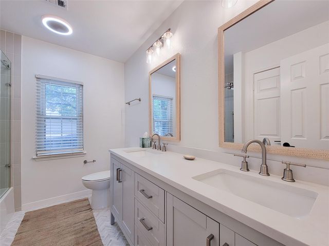 8123 Sunny Ridge Drive, Houston, TX 77095