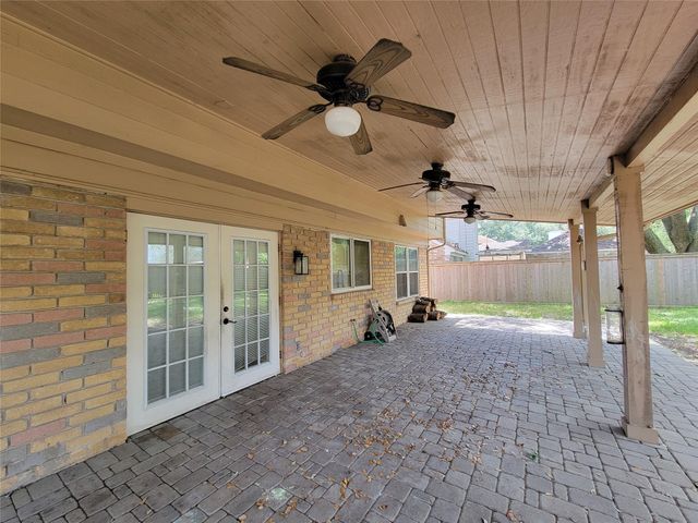 8123 Sunny Ridge Drive, Houston, TX 77095