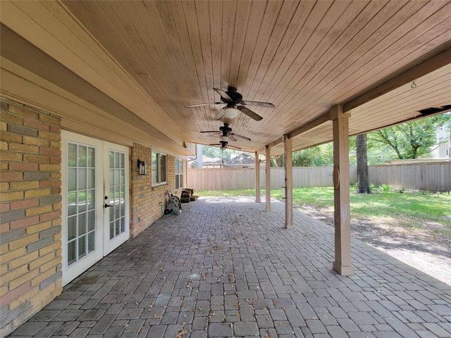 8123 Sunny Ridge Drive, Houston, TX 77095