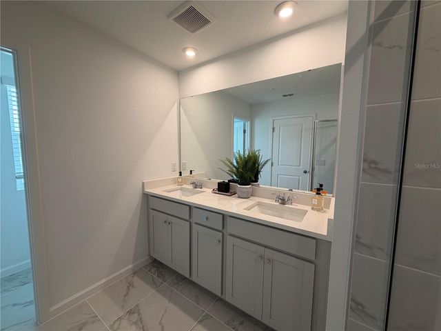 9928 RED CANOE ALLEY, Orlando, FL 32832