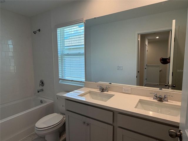 9928 RED CANOE ALLEY, Orlando, FL 32832