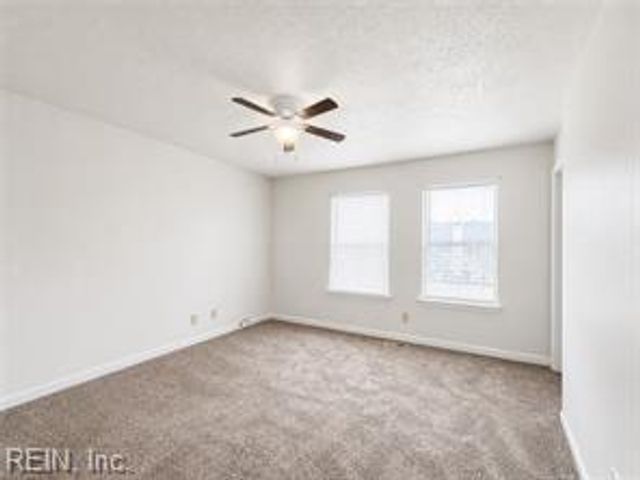1111 Palmerton DR, Newport News, VA 23602