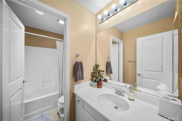 28360 Mirabelle, Saugus, CA 91350