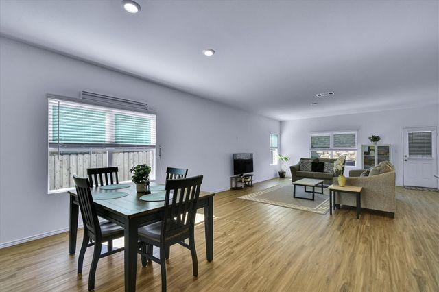 1621 Brueggerhoff RD, Leander, TX 78641