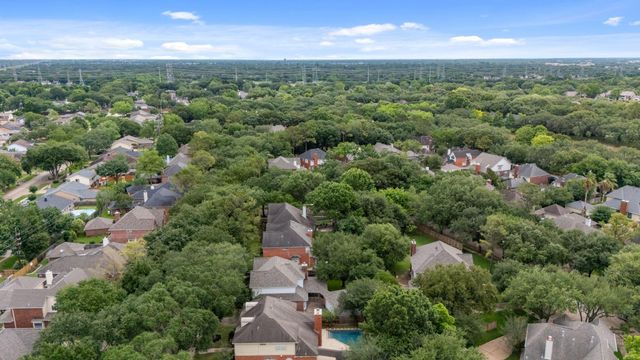 3214 Richland Drive, Sugar Land, TX 77478