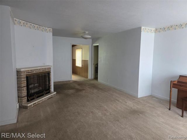 3613 Briarwood Drive, Flint, MI 48507
