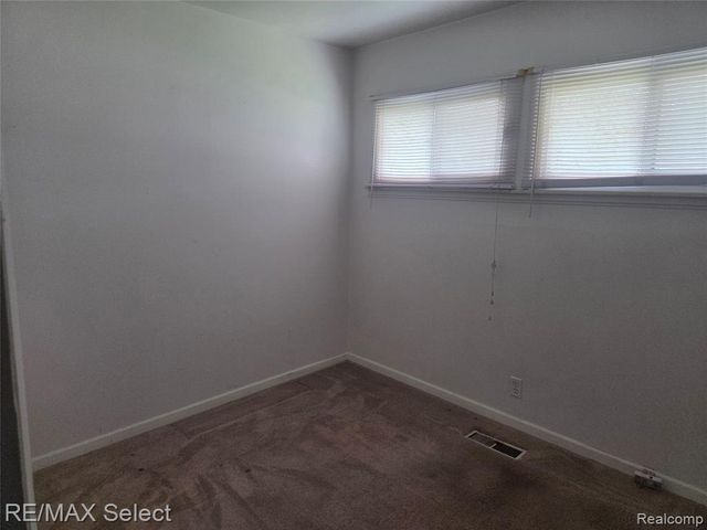 3613 Briarwood Drive, Flint, MI 48507