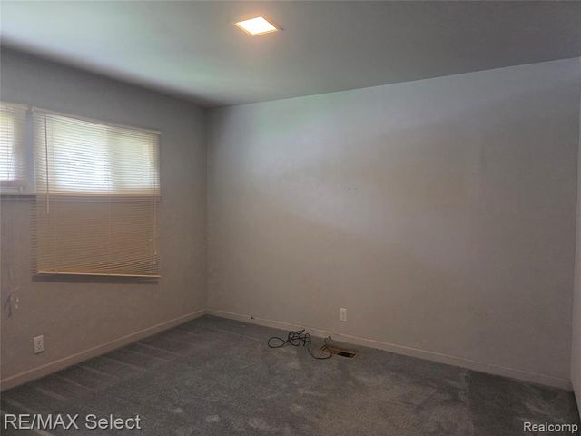 3613 Briarwood Drive, Flint, MI 48507