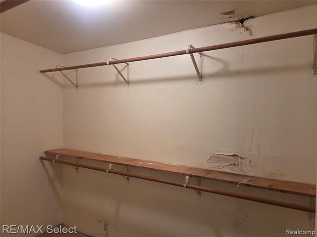 3613 Briarwood Drive, Flint, MI 48507