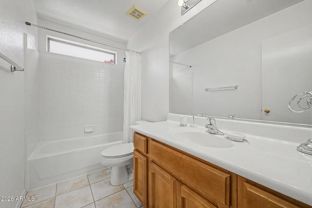 Image 20 of property listing at 24013 S STARCREST Drive, Sun Lakes, AZ 85248