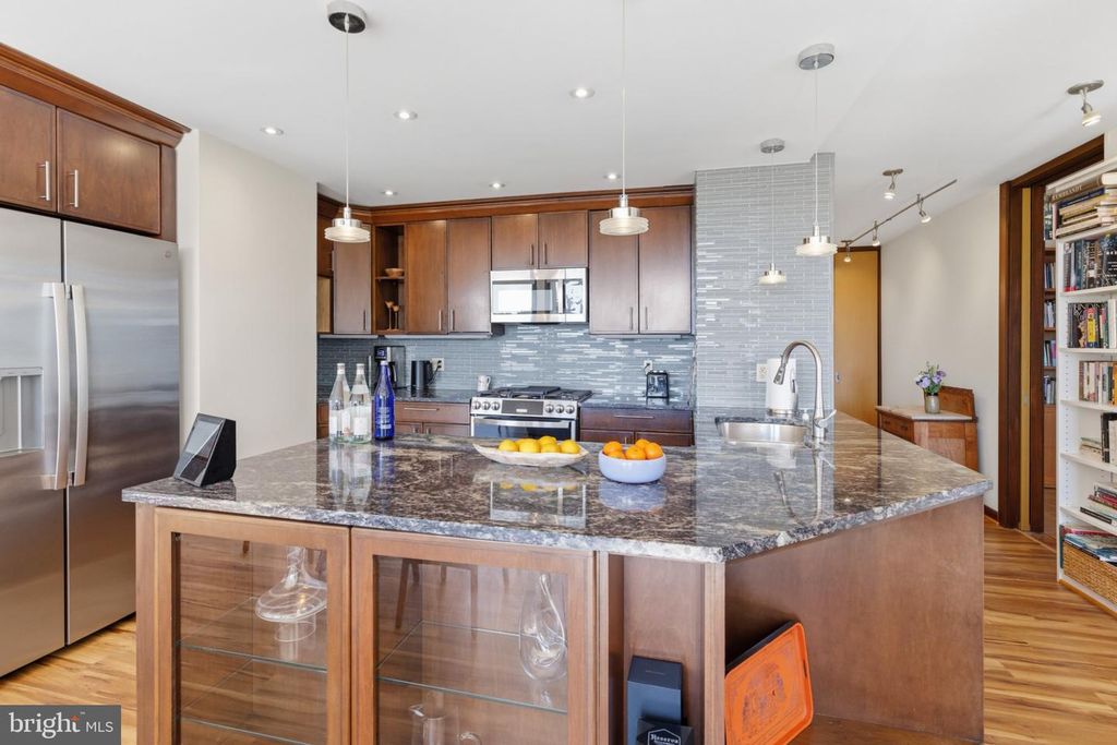 200 LOCUST ST #5G&H, PHILADELPHIA, PA 19106 — photo 5
