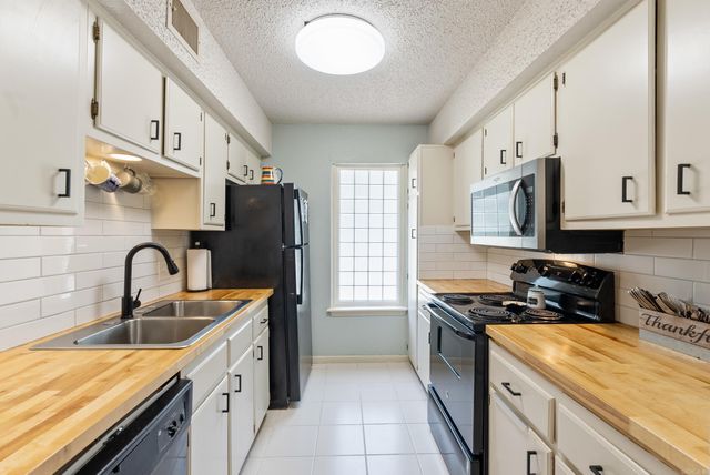 144 La Vista Lane, Hot Springs Village, AR 71909