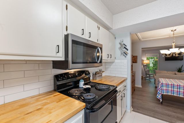 144 La Vista Lane, Hot Springs Village, AR 71909