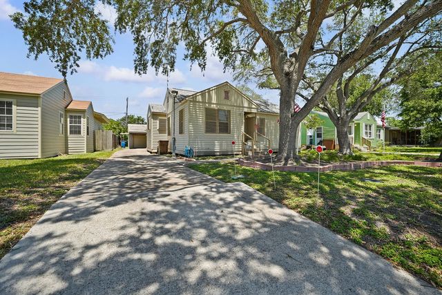 718 Ralston, Corpus Christi, TX 78404